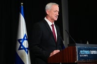 גנץ על מזרחי: "תמיד היה נחוש לשמור על החוק"
