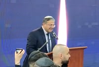 צפו: קריאות בוז לאיתמר בן גביר באזכרה לרב כהנא