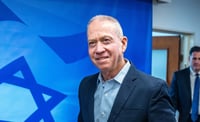 לקראת מכירת "חץ 3": גלנט יצא לביקור בגרמניה