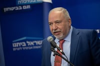 מחמם את הלב, ליברמן על גיוס החרדים