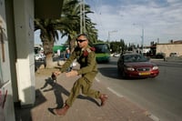 אזעקות בעוטף: 7 פצועים מנפילת רקטות בשדרות