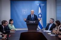 "לא לשבת איתם": לפיד הכריז על חרם פוליטי