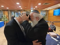 השר ואביו הרב ששכר וסרלאוף ז"ל