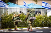 חייל גנב כרטיסי אשראי של לוחמים ונתן לנער בדואי