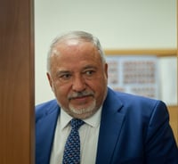 חוק הגיוס: ליברמן במתקפה חריפה על הממשלה