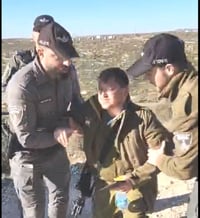 חייל מילואים ביקש להגיע ביתו שנחרב ונחסם. צפו