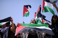 הסטודנטים ילכו לכלא? השרים ידונו בחוק האוסר הנפת דגלי פלסטין
