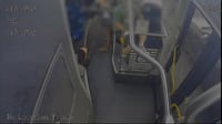 העיר לגבר באוטובוס לסיגריה ובתגובה נדקר. צפו