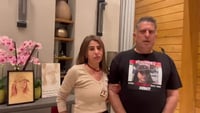 הוריה של לירי אלבג בהתייחסות ראשונה לאות החיים