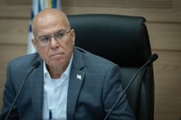 צביקה פוגל |