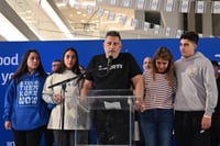 אביה של לירי אלבג תקף את מתנגדי העסקה: "העם יבוא איתכם חשבון"