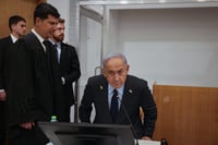 מעקב סרוגים: גם השופטים תוהים למה נתניהו לא מעיד בירושלים