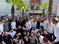 צפו: תלמידי ישיבות ההסדר מתגייסים בשמחה לצה"ל