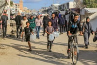 תושב עזה מעיד: "חמאס לא רוצים שנקבל סיוע, הם אלו שירו"