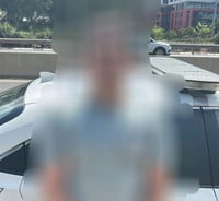 כתב אישום: רדף אחרי רוכב אופנוע ותקף אותו באלימות