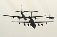 הסלמה באסיה: רוסיה וסין פתחו בפעולות לחימה נגד יפן וקוריאה
