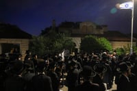 ההתפרעות מחוץ לביתו של סולברג