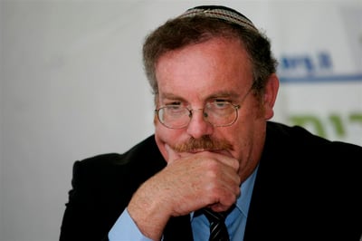 האם ניסו להדיח את השר בזמן שהוא יושב שבעה?