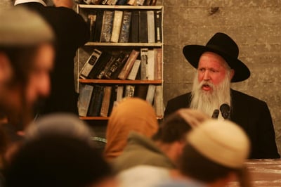 צו הריסה על ישיבת עוד יוסף חי; פעילי ימין: מסגדים ישרפו