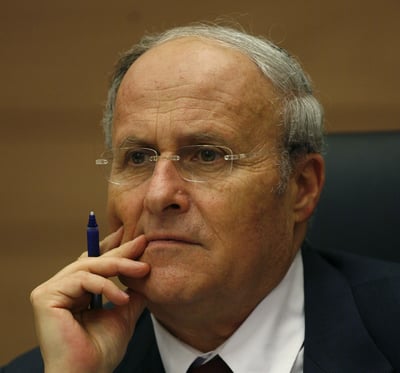 לא עולה על הדעת שכת קנאית תכתיב היכן ילמדו ילדנו