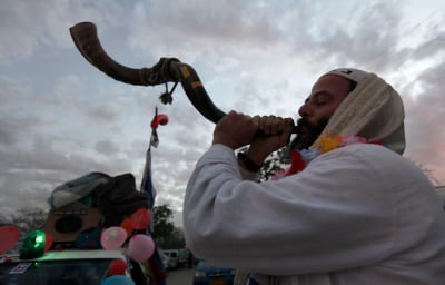 מקובל אמר שהשידוך שלי לא יצליח, מה לעשות?