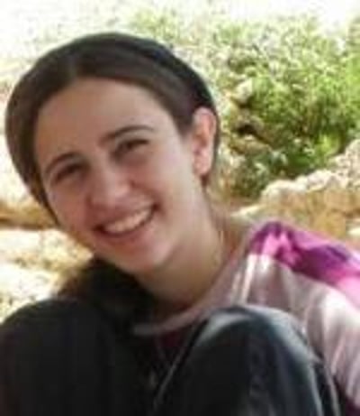 אני מוכנה להסתבך
