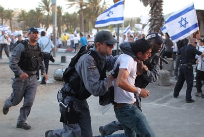 אל תהפכו את הריקודגלים להפגנה כוחנית ואלימה