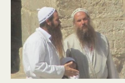 מקורות ערביים: יהודים עלו להר הבית בבגדי כהונה