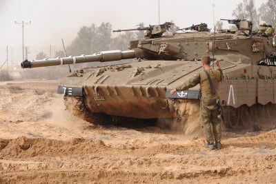 שו"ת סמס: האם הטנקים של הצבא קדושים?