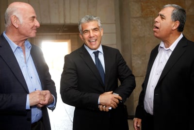 אופס: יאיר לפיד מכנה עצמו נודניק שמבקש תהילה