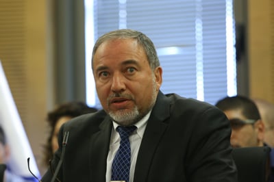 "חכי"ם עולים להר הבית בשביל פרסום זול ונגיש"