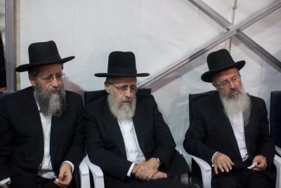 דעה: שימרו על כבודנו, אל תלכו לנחם עד שיתנצלו