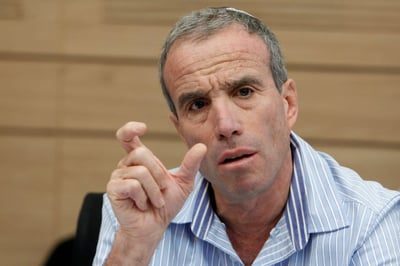ועדת השרים אישרה: הקץ לחגיגות השכר בעמותות