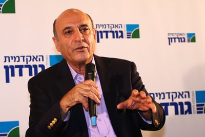 הצצה: רוני קובן נפגש עם שאול מופז