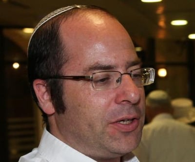 הרב בזק: משהו לא טוב עובר על 'הבית היהודי'