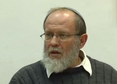 הרב סדן על בנט: "ענייני הקודש יקרים בעיניו"
