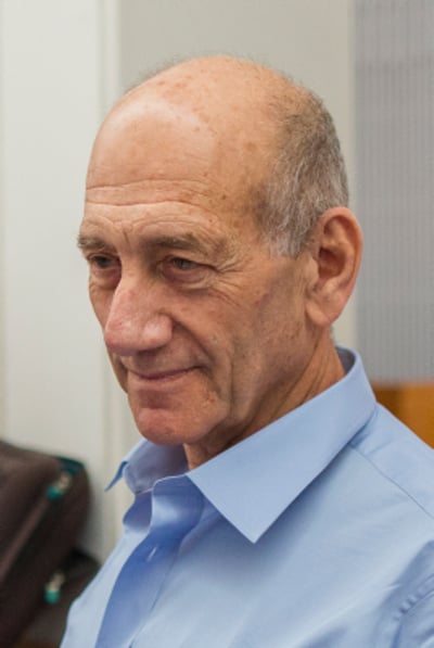 התביעה דורשת: לשלוח את אולמרט לכלא ל-6 שנים