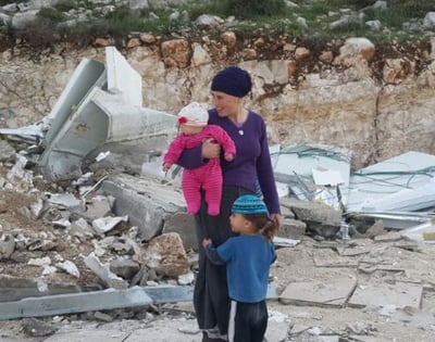 רגע לפני חנוכת הבית: בית משפחת לזר נהרס