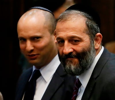 דרעי מכחיש: אין מגעים ביני לבין בנט על רבנות י-ם