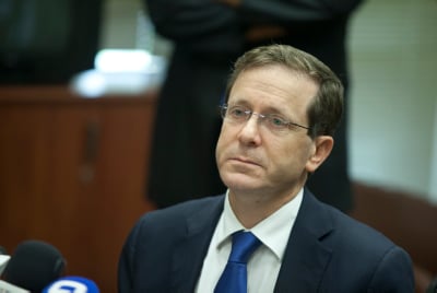 "בוז'י היה משלם לחרדים אפילו יותר מנתניהו"