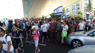 עימותים בכניסה לירושלים: "רוצים נקמה"