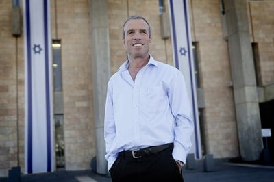 שטרן? "משהו מאוד לא בסדר באיש הזה"