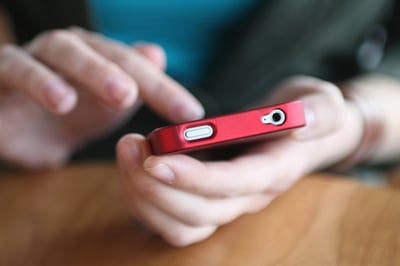 הרב רוזן: כיצד למדתי אמונה מן האייפון?