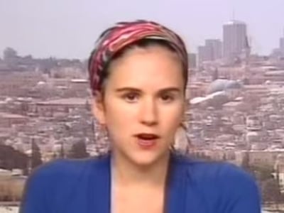 אמילי עמרוסי: ריד מיי ליפס. לא רצה לשום מקום