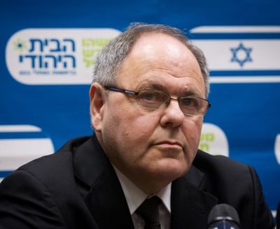 "מי שמחפש מחיאות כפיים שיופיע בפני קהל משוכנע"