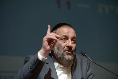 "לא מפחד מבנט במשרד החינוך; נחזיק בדתות"