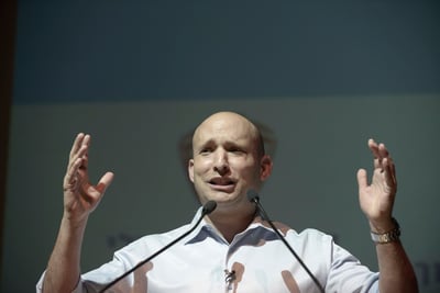 הלחץ מדבר: בנט שולף את נשק יום הדין