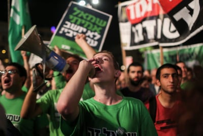 כשהשמאל מביא להפגנה 20,000 התקשורת מכפילה