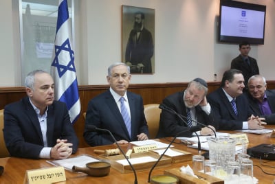 נתניהו הבטיח ל – 11 שרים, יש מקום רק ל – 10