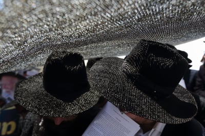 דעה: אסור לנו להפנות את הגב לאחינו החרדים